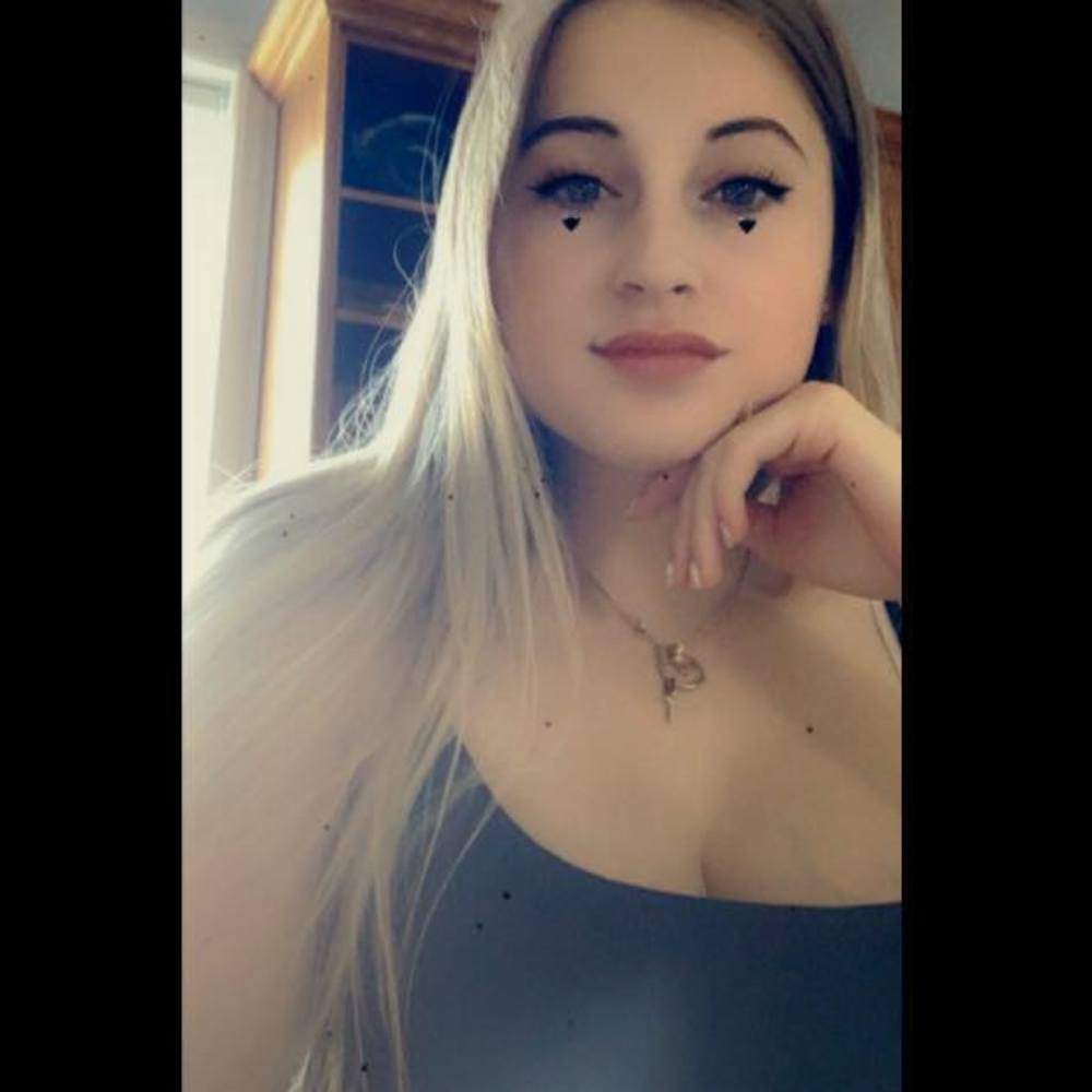 Meet your Posher, Kayla